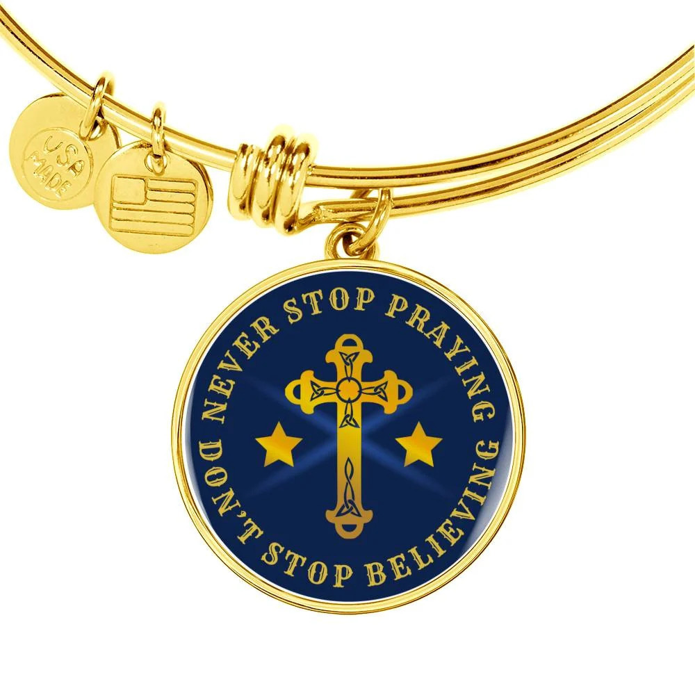 Christian Never Stop Praying Personalized Engraved Gold Circle Bangle Bracelet